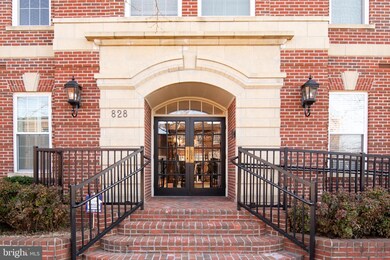 828 Slaters Ln unit 107, Alexandria, VA 22314 - photo 2