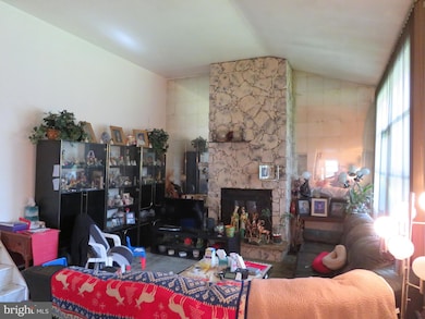 1741 Lawrence Rd, Havertown, PA 19083 - photo 5