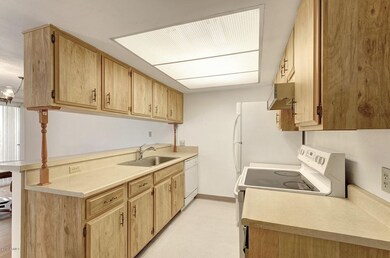 8808 N 8th St unit 102, Phoenix, AZ 85020 - photo 7