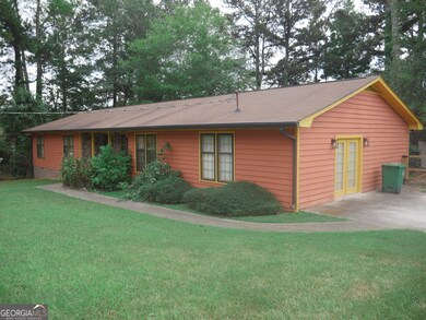 6451 Edenfield Dr, Lithonia, GA 30058 - photo 5