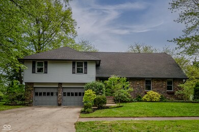 961 Parkside Dr, Columbus, IN 47203 - photo 2