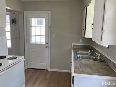 1121 S Dexter Ave, Evansville, IN 47714 - photo 7