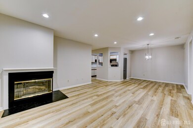 908 Meadow Ct, Helmetta, NJ 08828 - photo 6