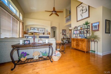 2354 Hollow View Dr, Easton, PA 18040 - photo 7