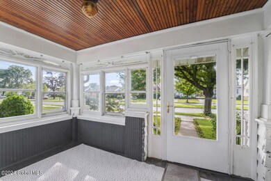 photos_web_resolution_20_Joelson_Court_A