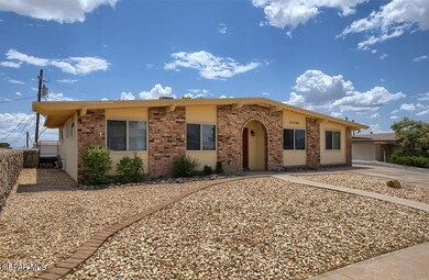 10488 Chinaberry Dr, El Paso, TX 79925 - photo 2