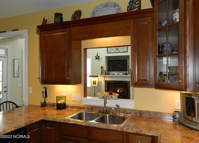 312 Iverleigh Ln, Jacksonville, NC 28540 - photo 6