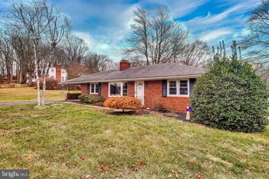 9939 Kelly Rd, Walkersville, MD 21793 - photo 2