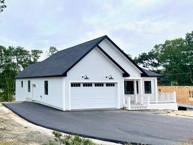 21 Juniper St, Old Orchard Beach, ME 04064 - photo 2