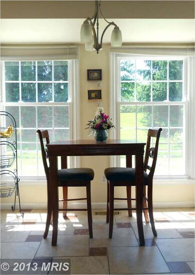 17410 Kirstin Ct, Olney, MD 20832 - photo 5