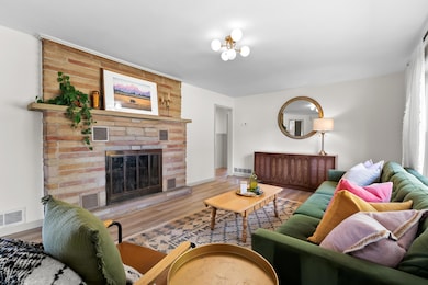 Floria Rd 11802 Delton 49046-5