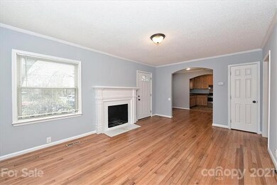 825 7th St, Statesville, NC 28677 - photo 3