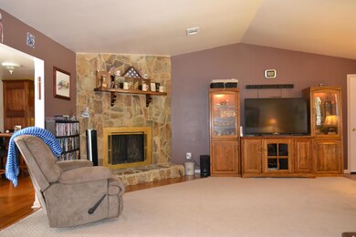 7112 Blache Ct, Jacksonville, FL 32210 - photo 3