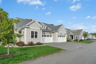 71 Weston Ln unit 71, Hopkinton, MA 01748 - photo 2