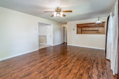 9340 N Maize Rd, Valley Center, KS 67147 - photo 5