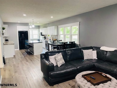 1805 7th Ave, Scottsbluff, NE 69361 - photo 3