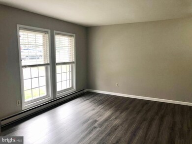 984 Galion St, Harrisburg, PA 17111 - photo 3