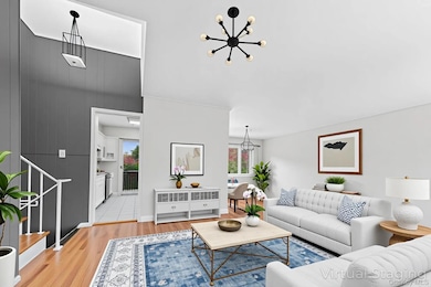 2 Deer Path Ln, Syosset, NY 11791 - photo 3