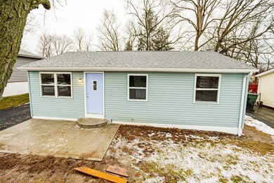 443 carolann av 007