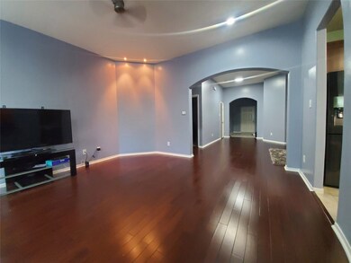 6919 Poncha Springs Ct, Houston, TX 77040 - photo 3