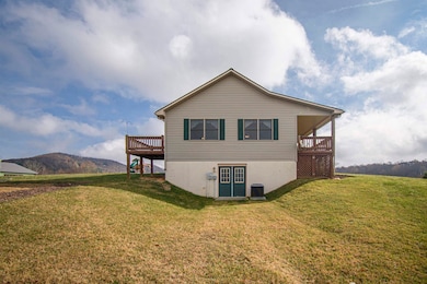 5485 Buffalo Mountain Rd SW, Willis, VA 24380 - photo 7