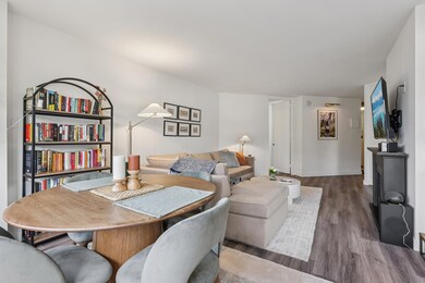 The Galaxy Towers unit 21-H, Guttenberg, NJ 07093 - photo 2