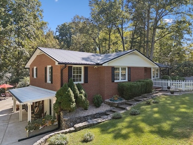 1048 Highway 100, Centerville, TN 37033 - photo 5