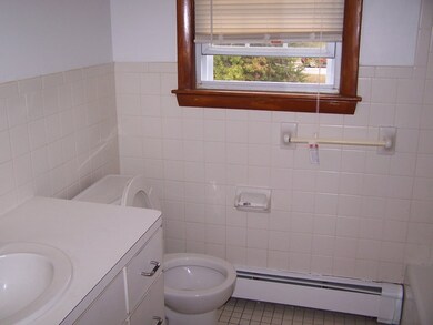 10 Regina Rd unit b, Randolph, MA 02368 - photo 5