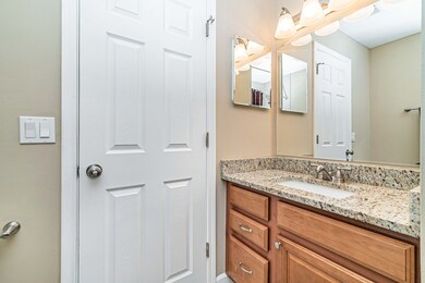 657 Thorntree Ct unit C2, Bartlett, IL 60103 - photo 5