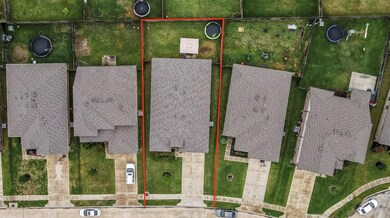 This home sits on a spacious lot with ample yard space in front and the back, lush landscaping, a well-maintained yard and plenty of space to accommodate guest parking.