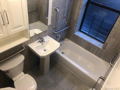 943 Teller Ave unit 3A, Bronx, NY 10451 - photo 7