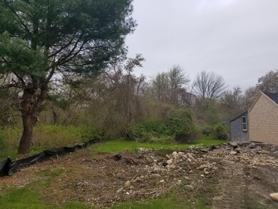 463 Russells Mills Rd, Dartmouth, MA 02748 - photo 2