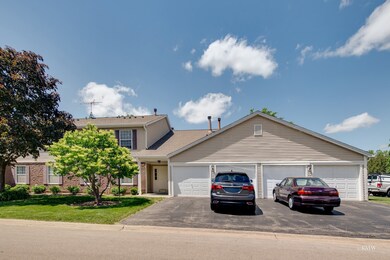 310 Newport Ln unit C2, Bartlett, IL 60103 - photo 2