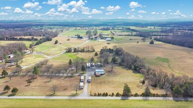 210 Henderson Rd, Shelbyville, TN 37160 - photo 5