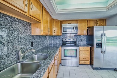 7430 Lake Breeze Dr unit 512, Fort Myers, FL 33907 - photo 6