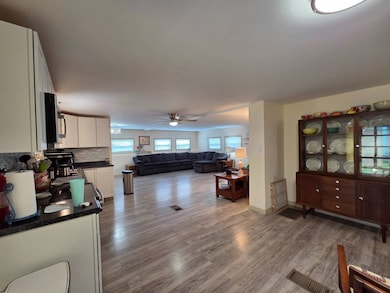 30700 Us Highway 19 N unit 45, Palm Harbor, FL 34684 - photo 5