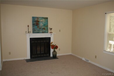 5906 Sara Kay Dr, North Chesterfield, VA 23237 - photo 3