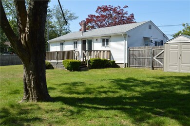 426 Strawberry Field Rd, Warwick, RI 02886 - photo 5