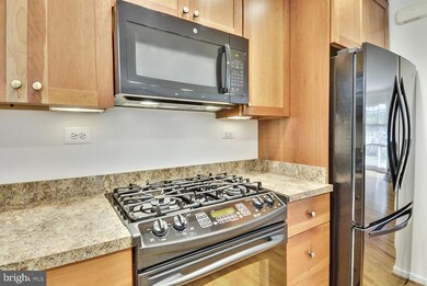 1402 Wake Forest Dr, Alexandria, VA 22307 - photo 5