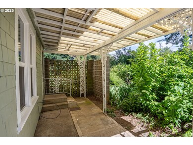 33680 Seavey Loop Rd, Eugene, OR 97405 - photo 4