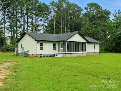 6205 Richburg Rd, Great Falls, SC 29055 - photo 4