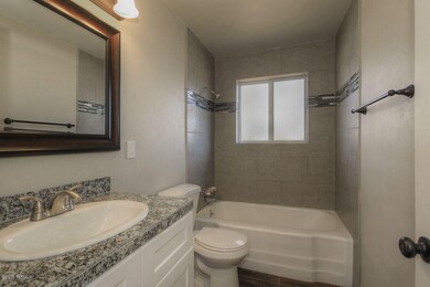 Burns_Guest_bathroom
