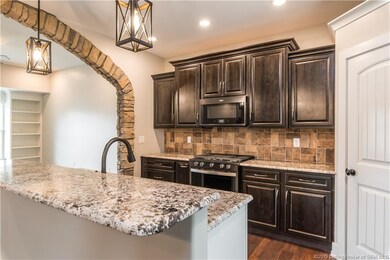 8610 Chapel Hill Ct, Charlestown, IN 47111 - photo 7