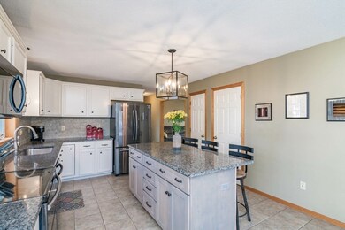 6 Maple Meadows Ln, Agawam, MA 01001 - photo 6