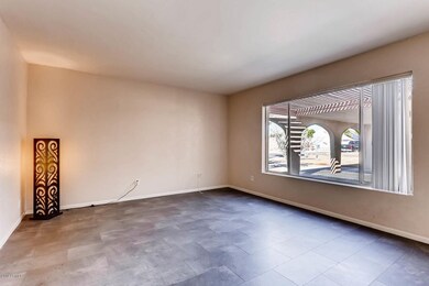 3729 W Sahuaro Phoenix AZ-large-005-1-Li