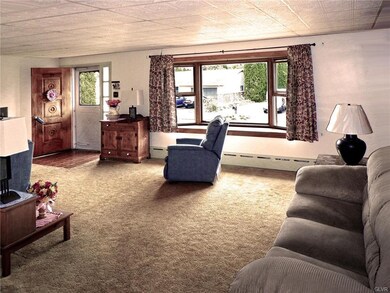 6840 Hickory Rd, Macungie, PA 18062 - photo 3