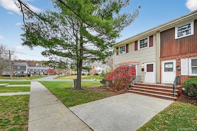 28 Alan Rd, Spring Valley, NY 10977 - photo 4