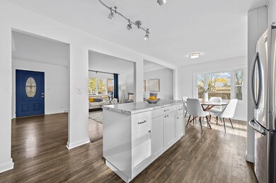 29W045 Wagner Rd, Naperville, IL 60564 - photo 7