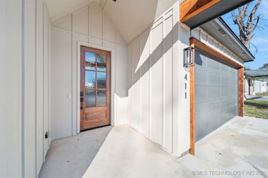 411 Pine Ave, Skiatook, OK 74070 - photo 4