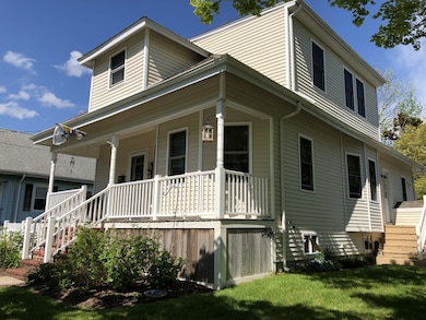 145 Laurel St, Fairhaven, MA 02719 - photo 2